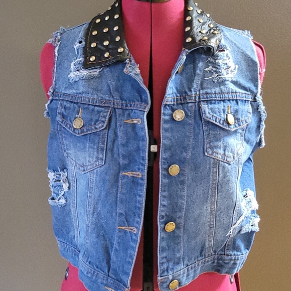 Denim vest - Picture 1 of 6